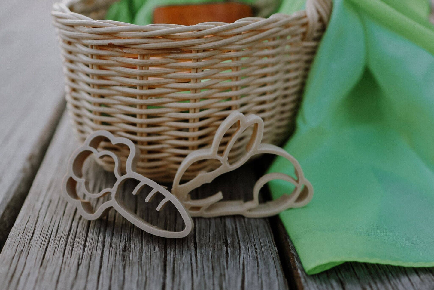 Mini Bunny + Carrot Cutter Set - Eco Playdough Tool
