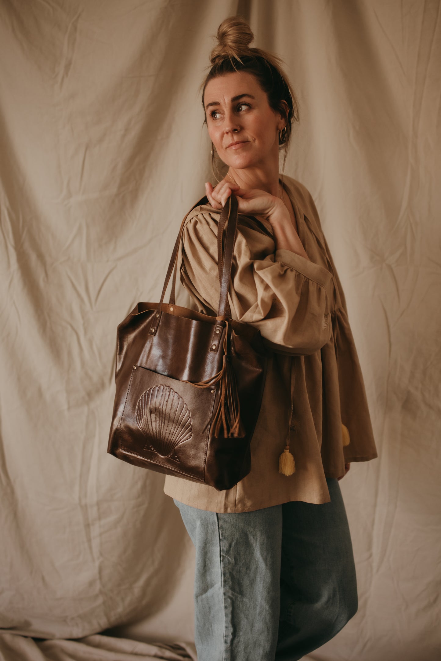 Dalma Tote - Embossed Shell