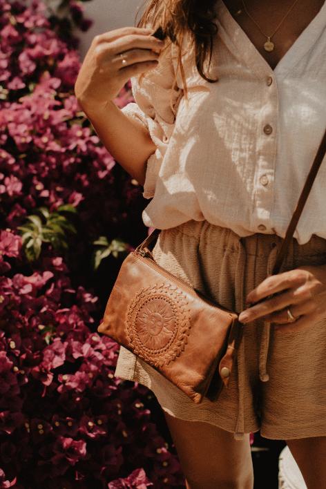 Zuri 3 in 1 - Embossed Sun