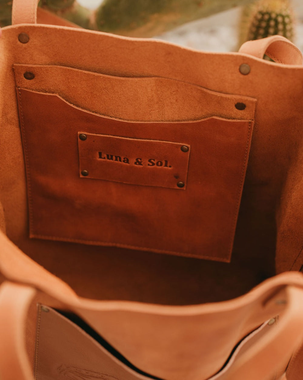 Dalma Tote - Embossed Whale
