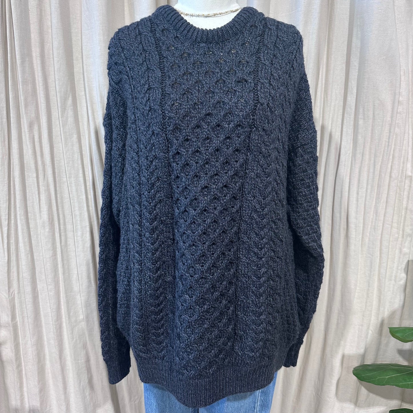 Vintage Knitwear - Navy Blue Cable Knit