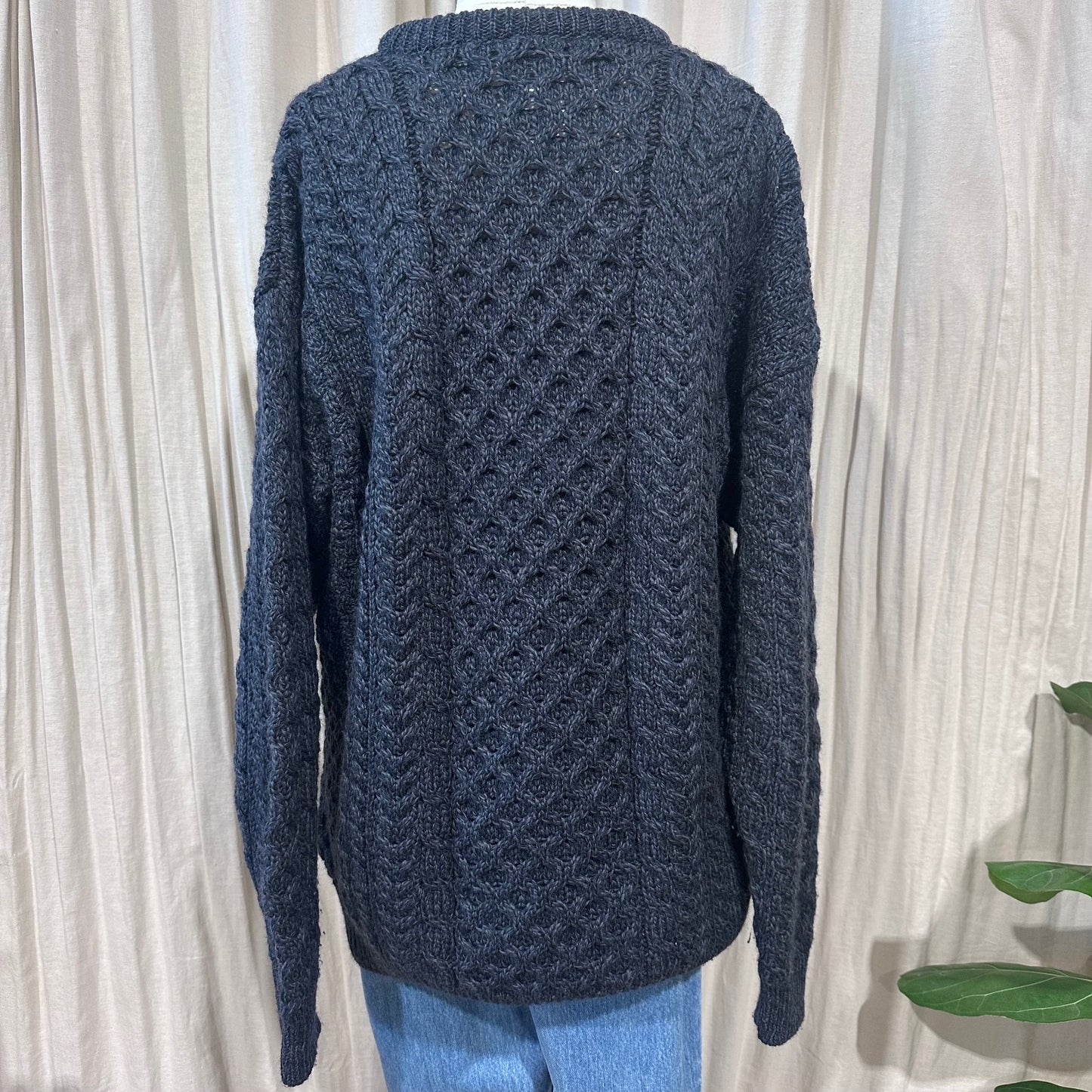 Vintage Knitwear - Navy Blue Cable Knit