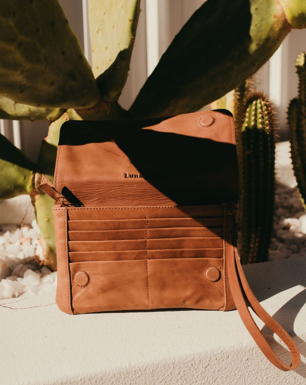 Lola Clutch