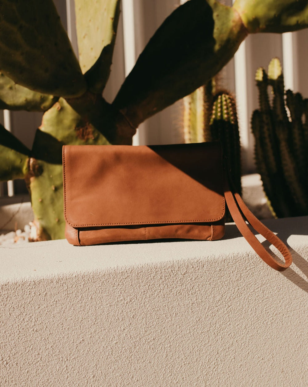 Lola Clutch