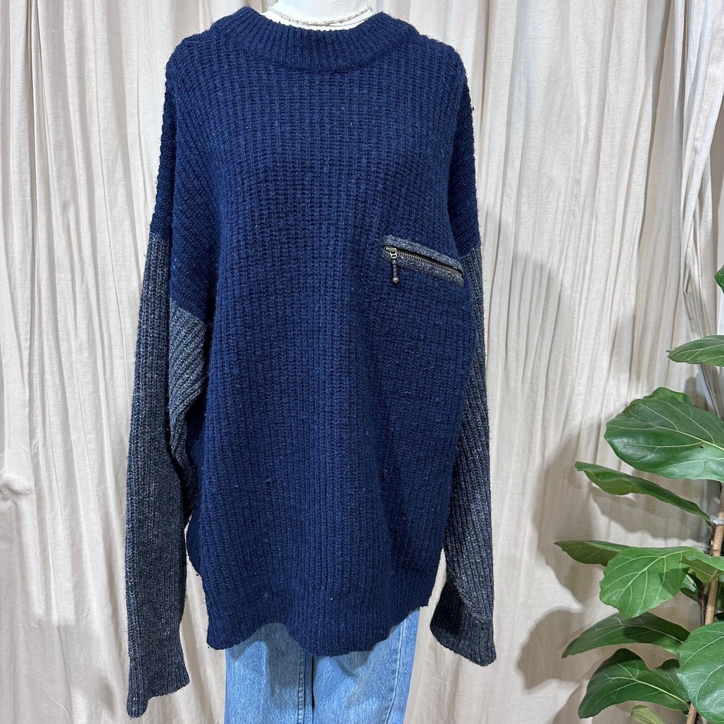 Vintage Knitwear - Navy Blue London Fog