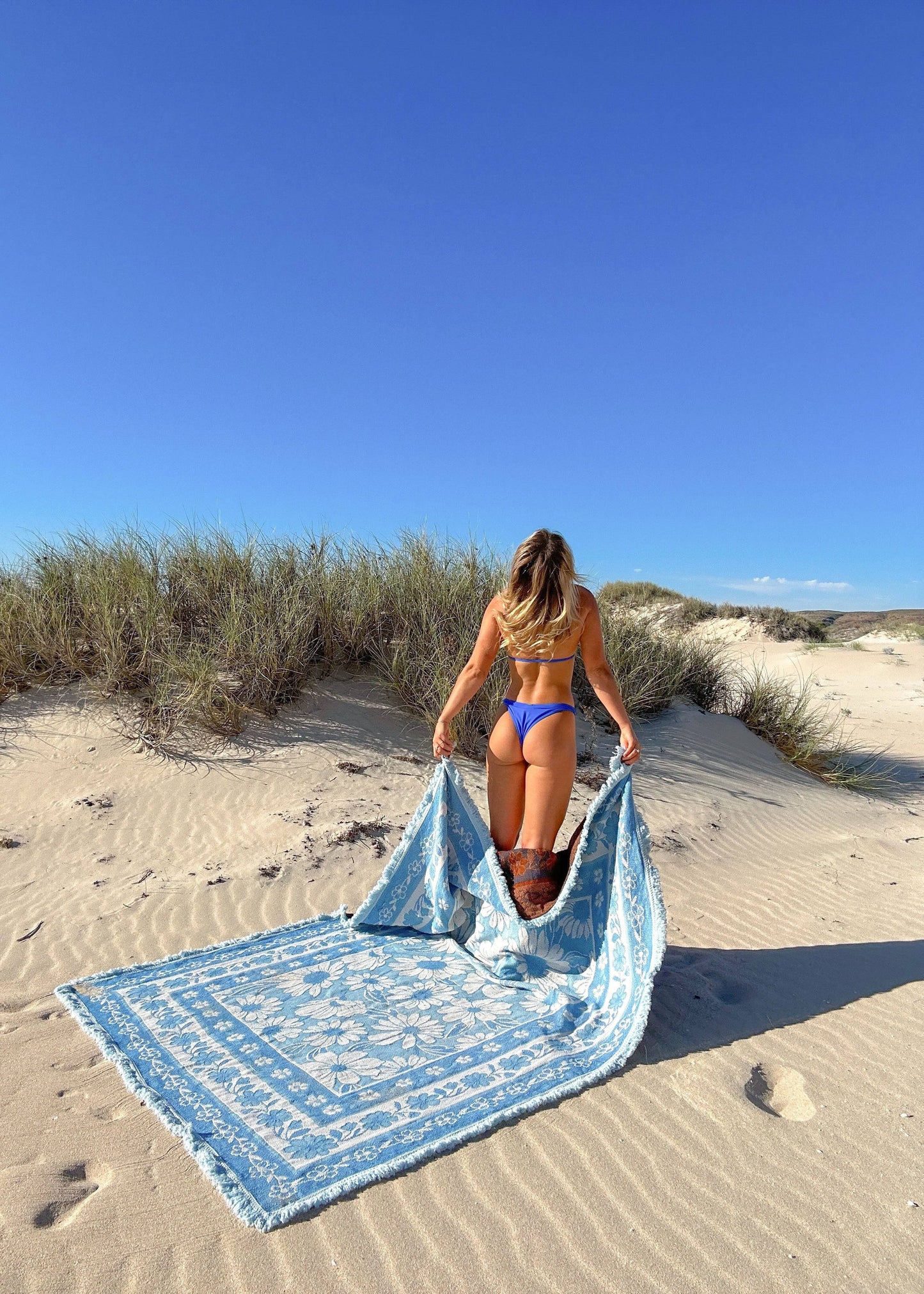 Tay X Daisy Throw Rug (LIMITED EDITION)