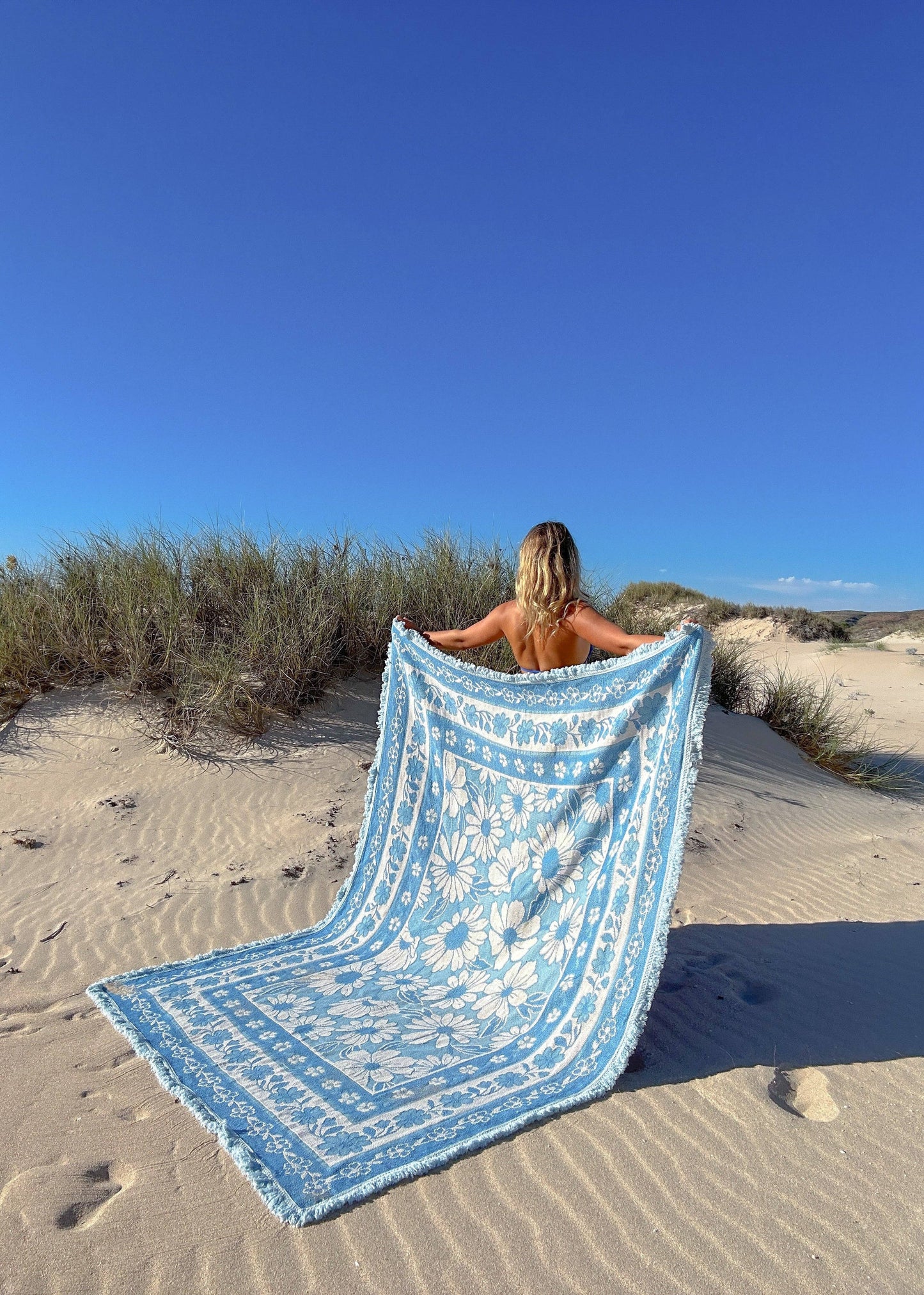 Tay X Daisy Throw Rug (LIMITED EDITION)