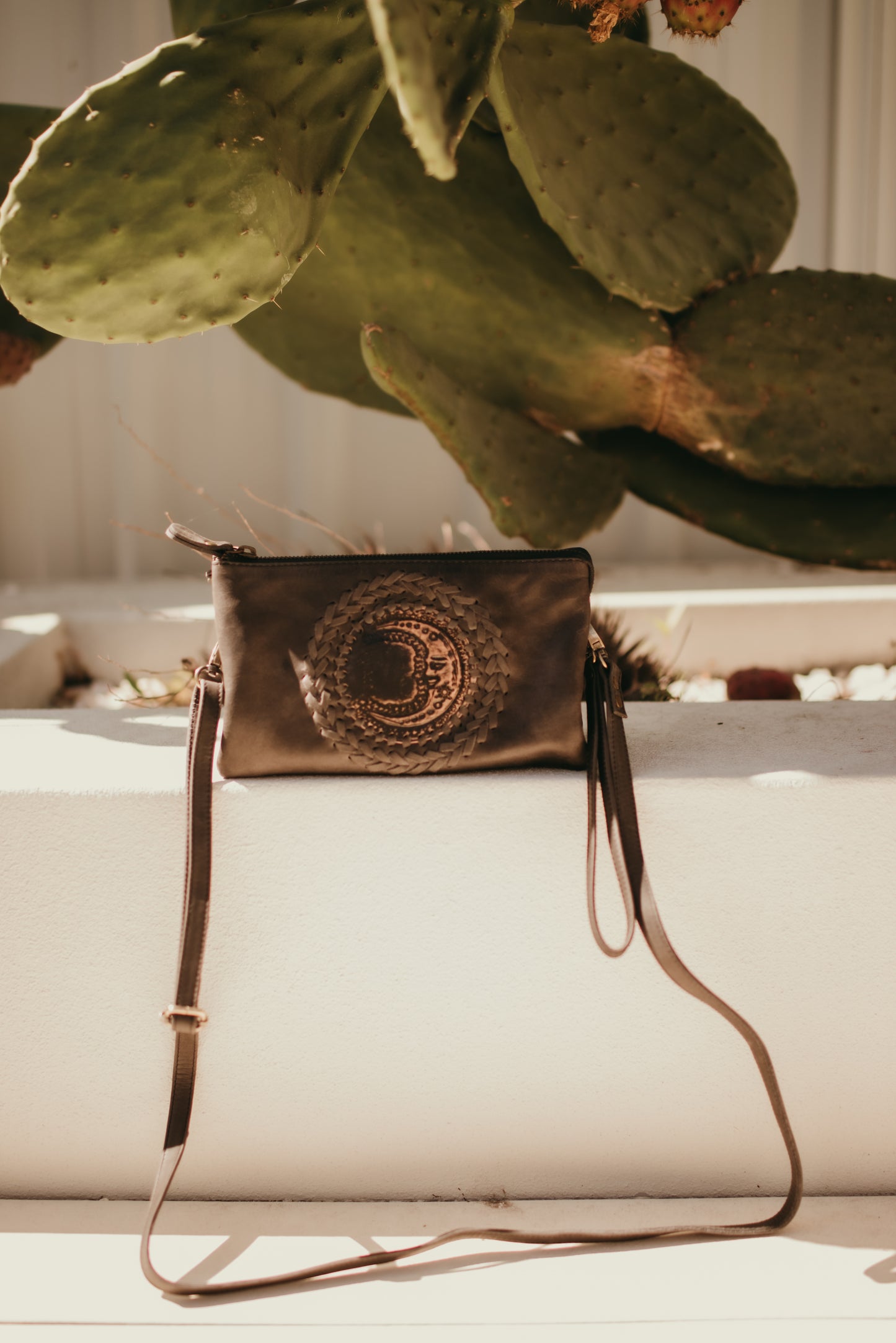 - Zuri 3 in 1 - Embossed Moon