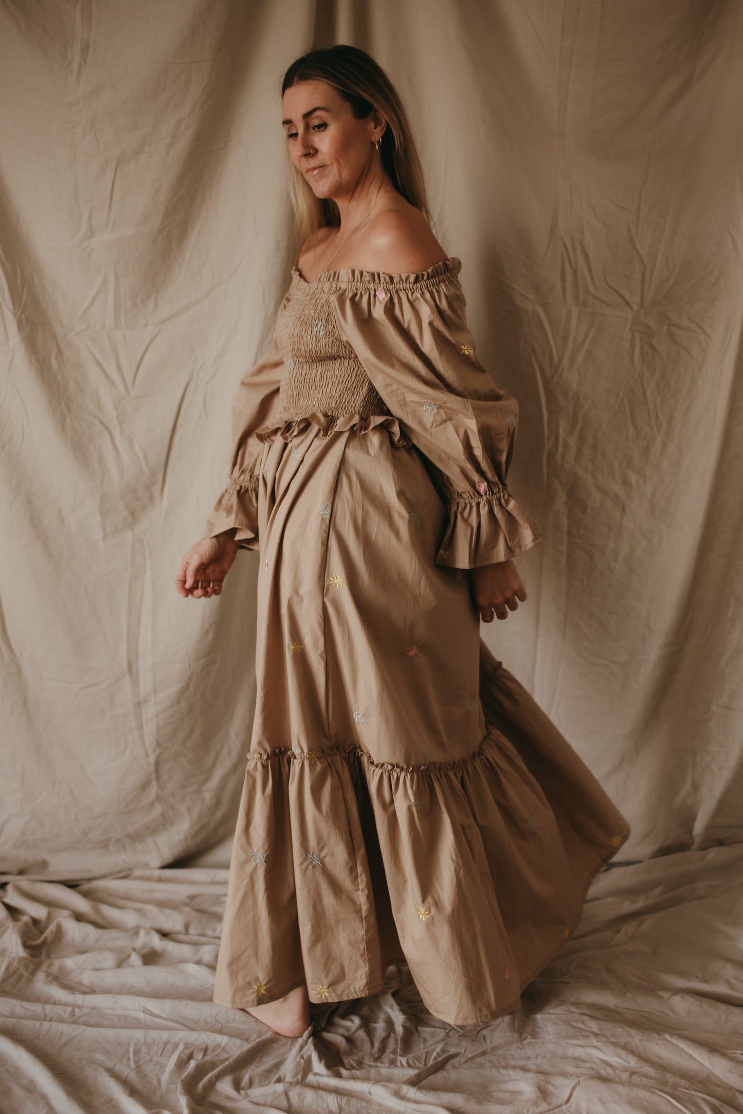 Deliha Dress - Ditsy Sand