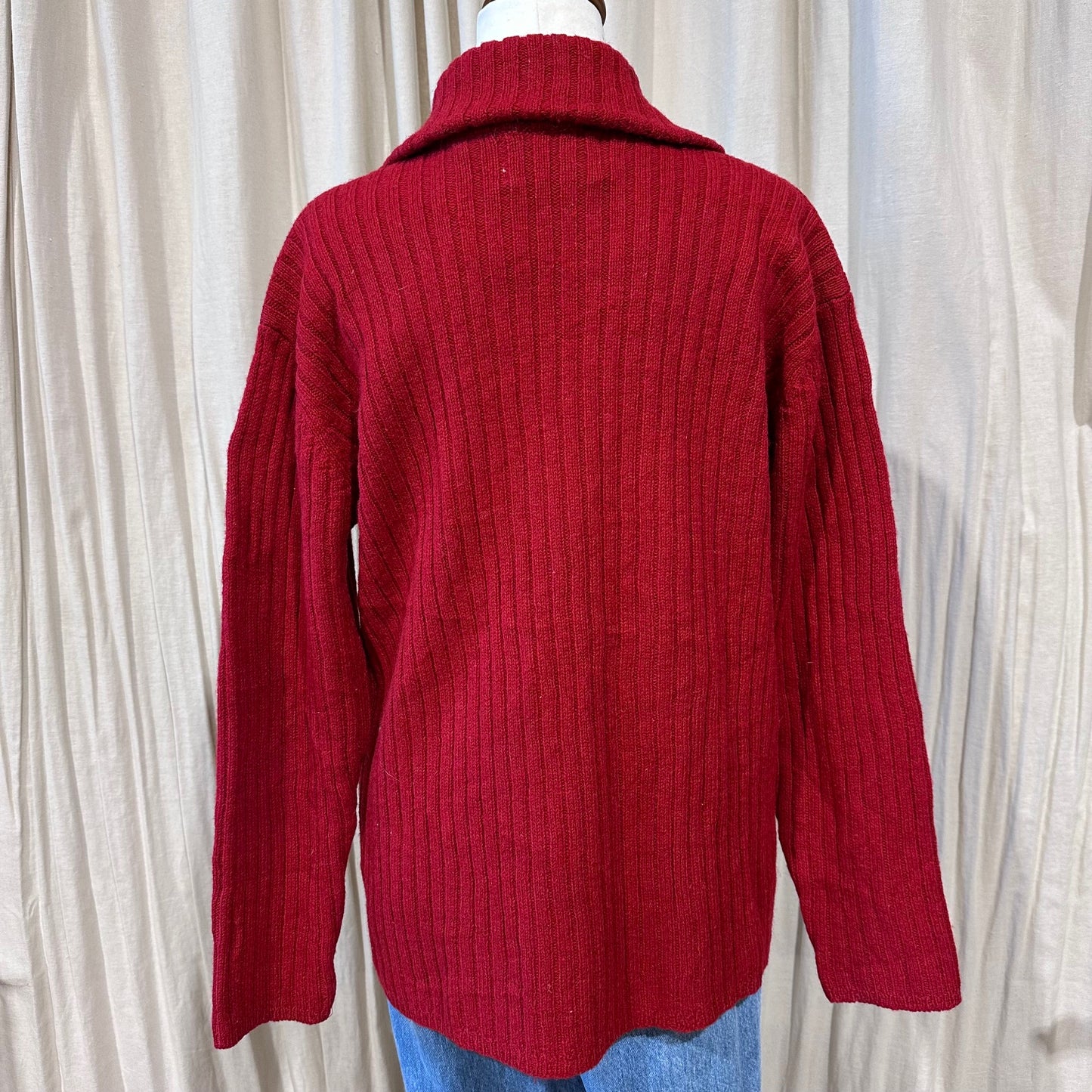 Vintage Knitwear - Red Cardigan