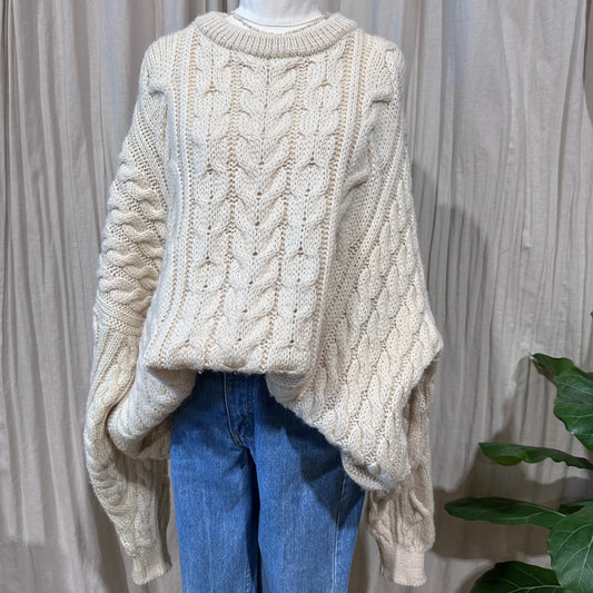Vintage Knitwear - Cream Cable Potter Hughs