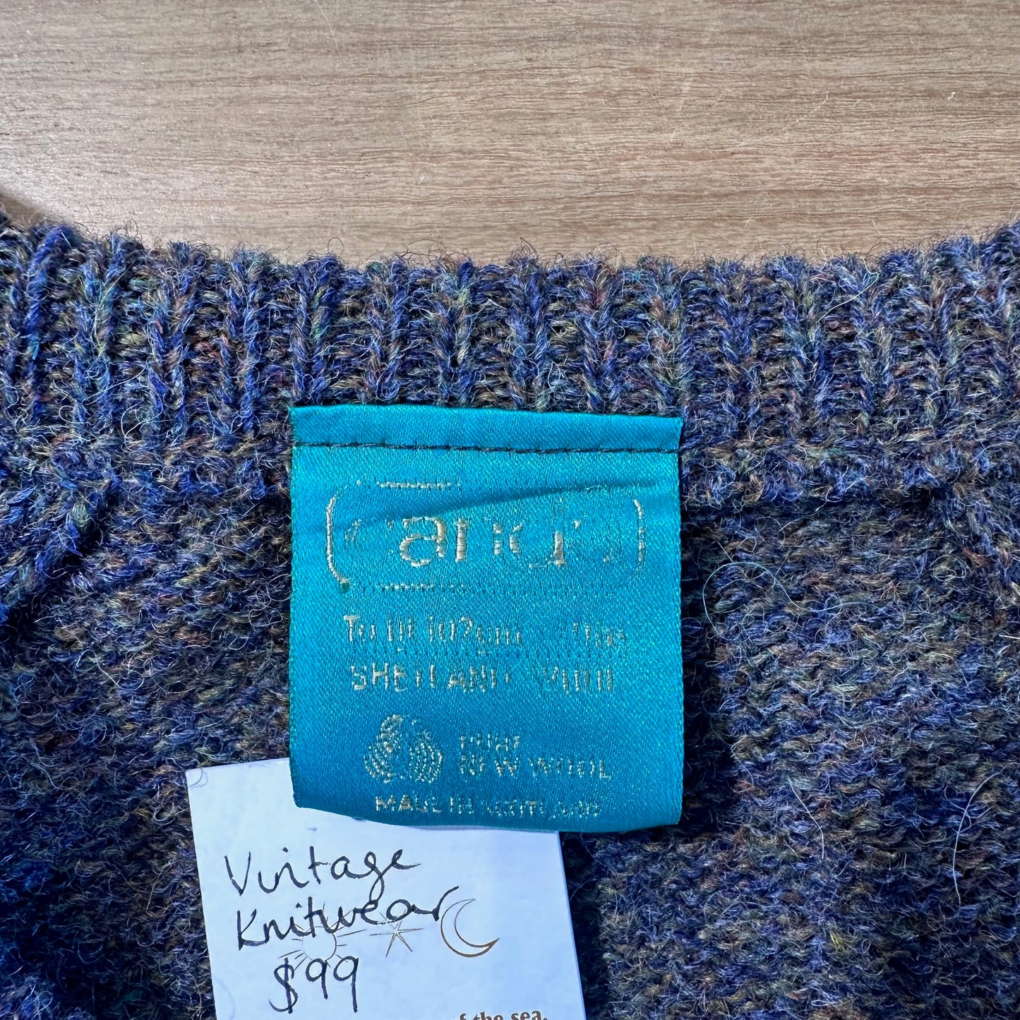 Vintage Knitwear - Navy Base/Multicoloured Thread V-Neck *HOLE IN BOTTOM HEM*