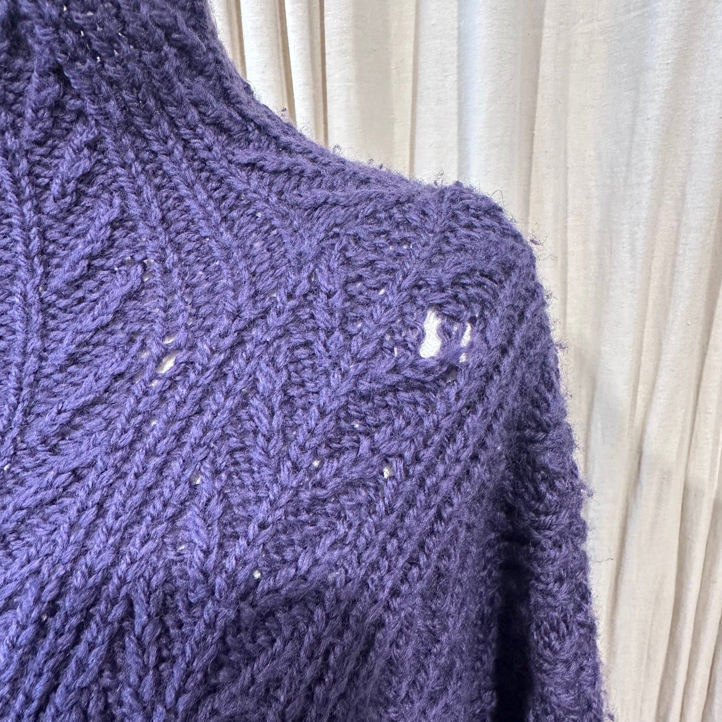 Vintage Knitwear - Purple Cable High Neck *HOLE IN SHOULDER*